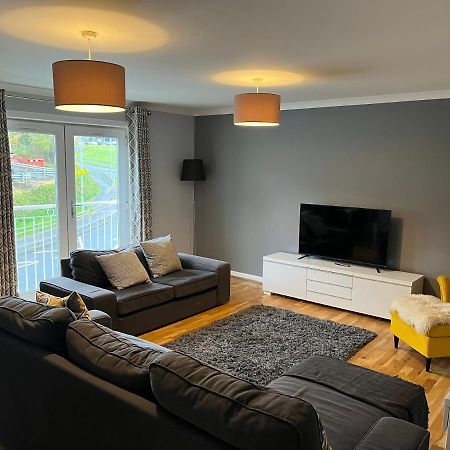 Flat Three, 212 Eaglesham Road, East Kilbride, Glasgow Ngoại thất bức ảnh