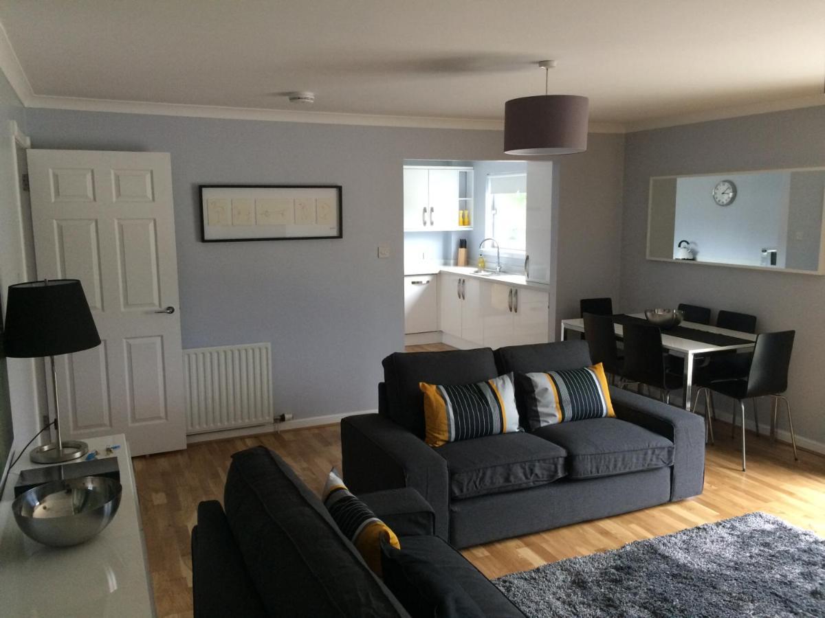 Flat Three, 212 Eaglesham Road, East Kilbride, Glasgow Ngoại thất bức ảnh