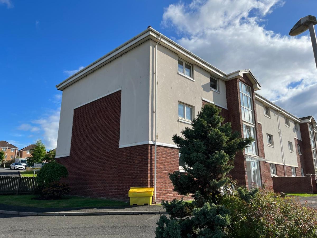 Flat Three, 212 Eaglesham Road, East Kilbride, Glasgow Ngoại thất bức ảnh