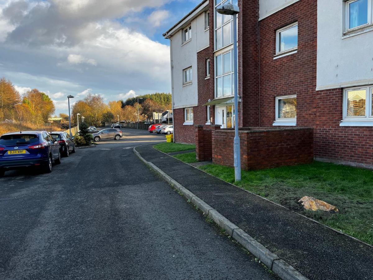 Flat Three, 212 Eaglesham Road, East Kilbride, Glasgow Ngoại thất bức ảnh